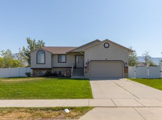 3260 N 2700 W, Farr West, UT 84404