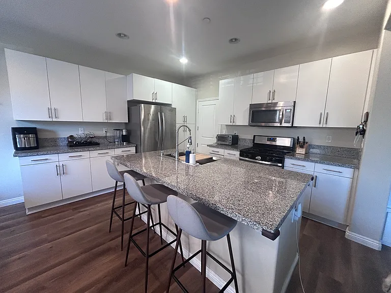 10559 Sausalito Ct — Photo 4