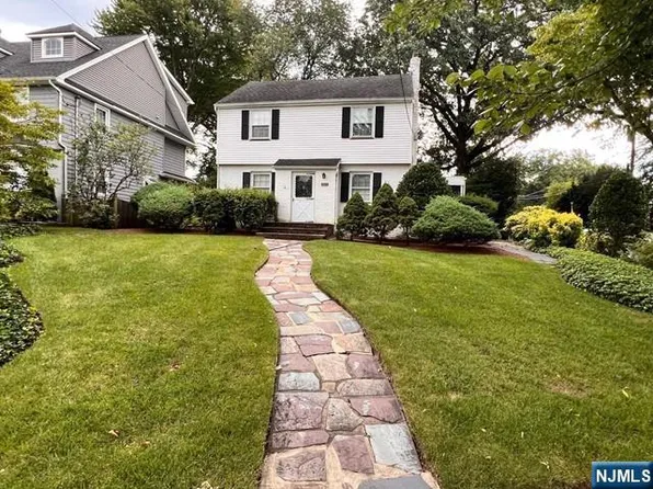 427 Stuyvesant Ave, Rutherford, NJ 07070