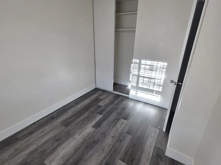 476 Corcoran Ave #1 — Photo 3