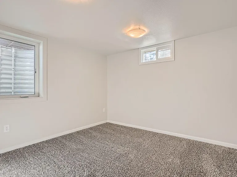 3074 S Robin Way — Photo 19