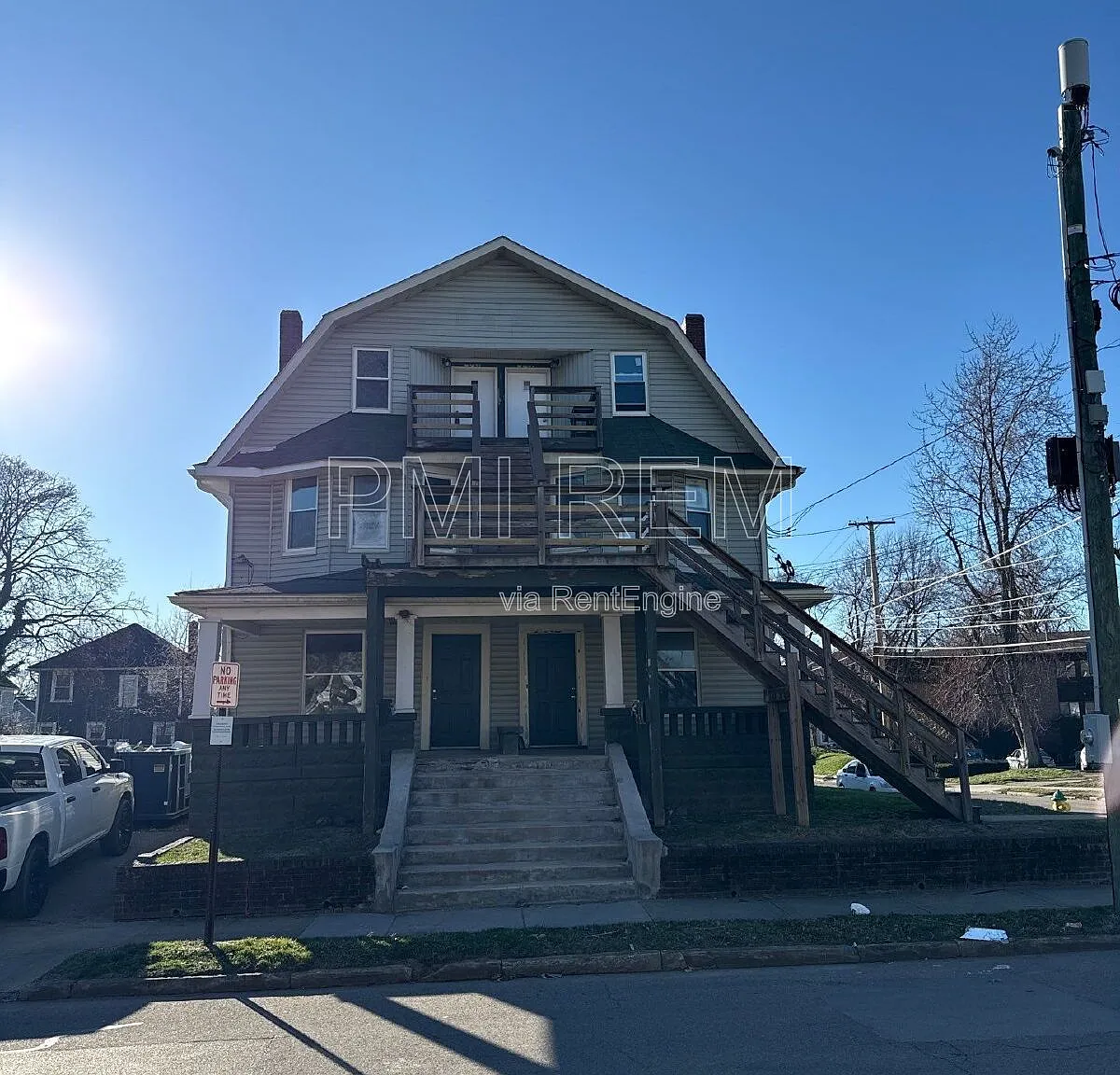1 bed, 1.0 bath, 600 sqft, $905 — Photo 1