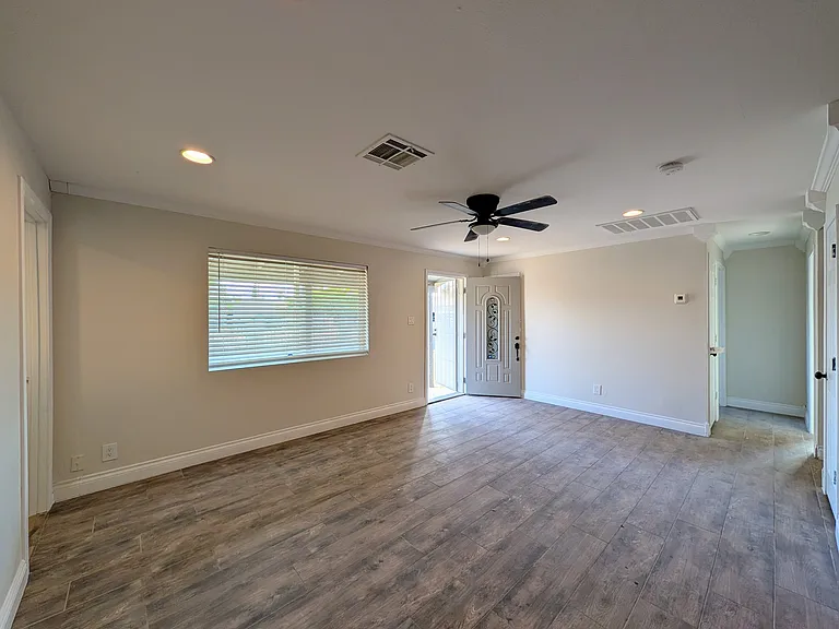 13208 W Tuckey Ln — Photo 24