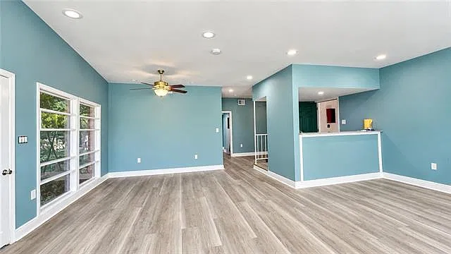 3 bed, 2.0 bath, 1745 sqft, $2,000 — Photo 4
