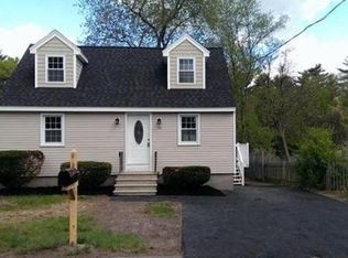 55 Algonquin Dr, Tewksbury, MA 01876