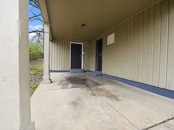 3rd image of 3151 Range Line Rd