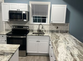 72 Chaplin St Floor 2, Pawtucket, RI 02861