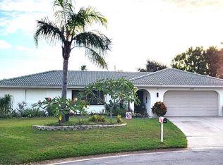 3619 Pembrook Dr, Sarasota, FL 34239