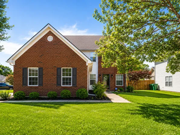 15700 Beckley Hills Dr, Louisville, KY 40245
