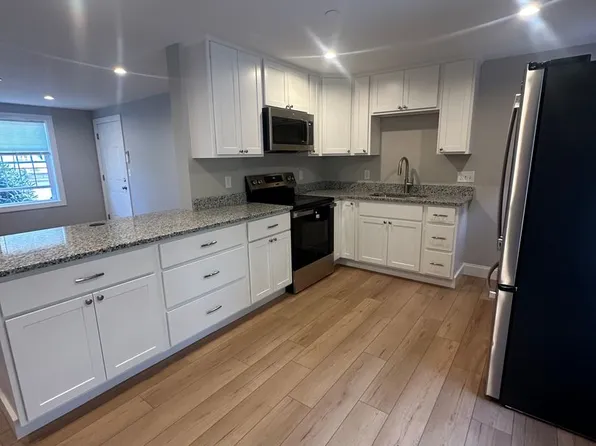 Brand New spacious Studio available in a great location.