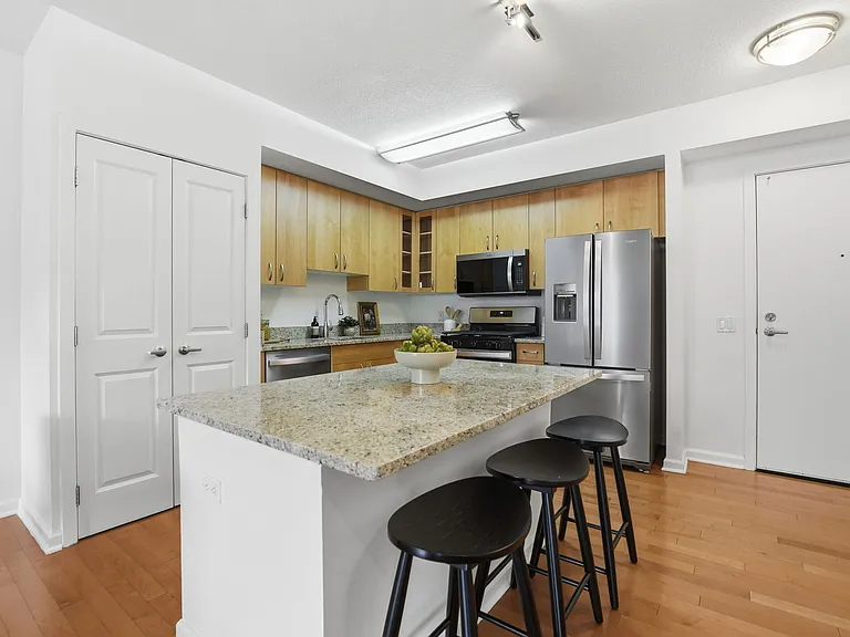 440 L St NW #809 — Photo 8