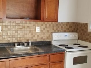 2520 S 61st St, Philadelphia, PA 19142