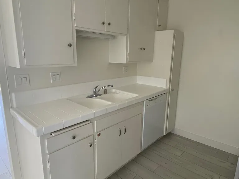 4903 Nautilus St #4 — Photo 10
