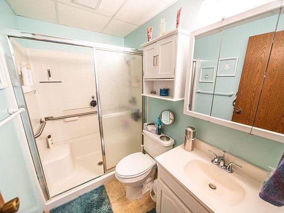 5th image of 1815 Lakewood Ave