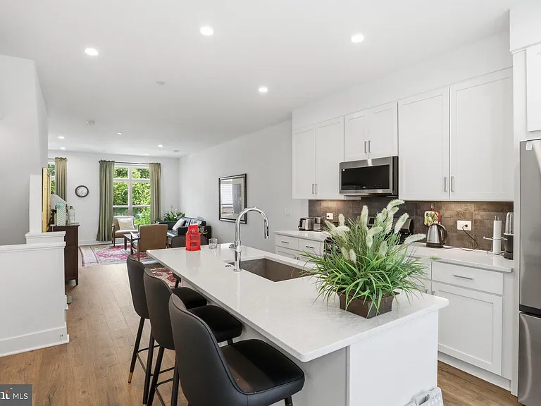 2103 Tysons Rd — Photo 15