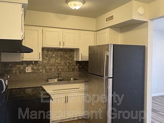 5th image of 615 S Royal Crest Cir Unit 24