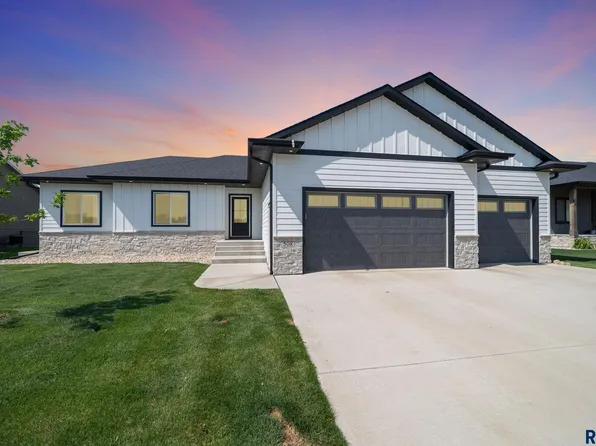 508 Highland St, Harrisburg, SD 57032