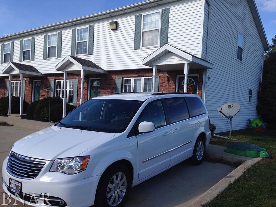 2nd image of 19 Fetzer Ct