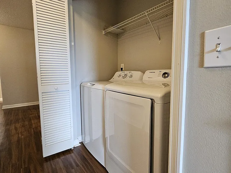 2334 Sunset Bluff Dr — Photo 15
