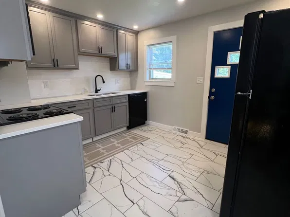 1321-1327 W 33rd St