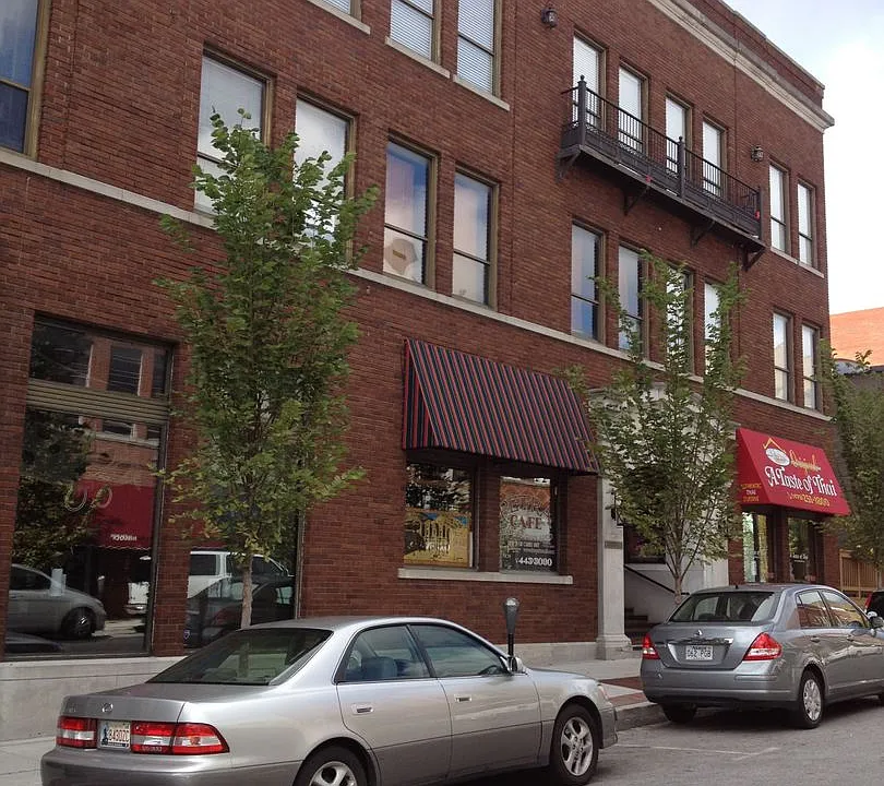 31 E Center St