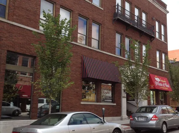 31 E. Center RES, 31 E Center St APT 203, Fayetteville, AR 72701