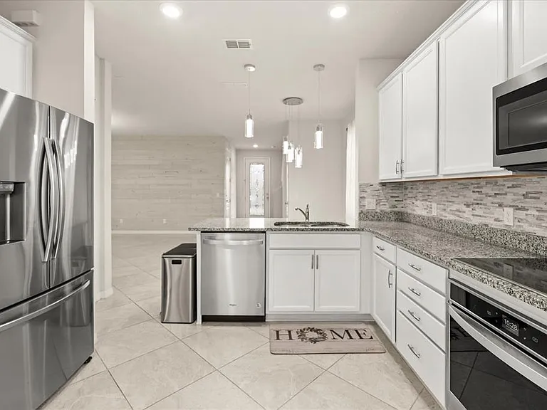 5192 Chickadee St — Photo 9