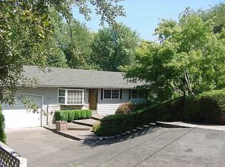 4721 SW Seymour Ct, Portland, OR 97221