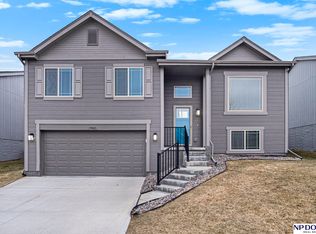 7902 N 149th St, Bennington, NE 68007