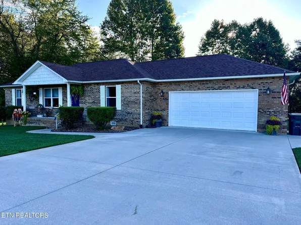 49 Bayberry Dr, Crossville, TN 38555