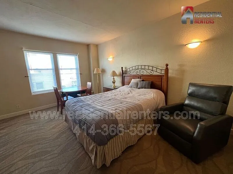 1028 E Juneau Ave #616