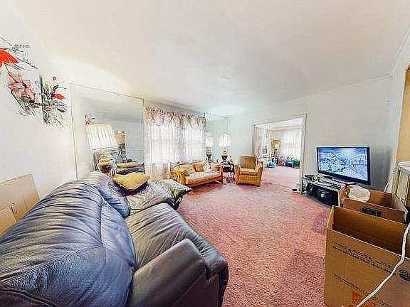 3rd image of 675-677 Sandford Ave