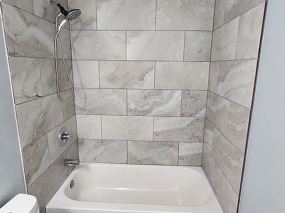 4th image of 2590 W Robin Rd