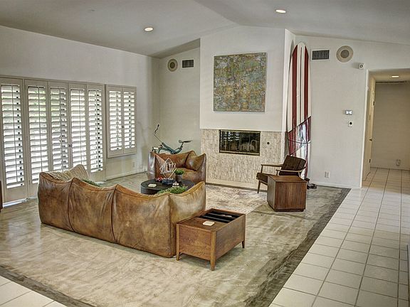 4th image of 82693 Bogart Dr