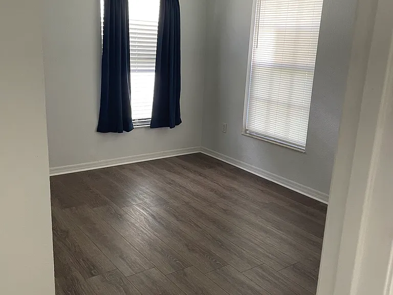 3817 Long Grove Ln — Photo 7