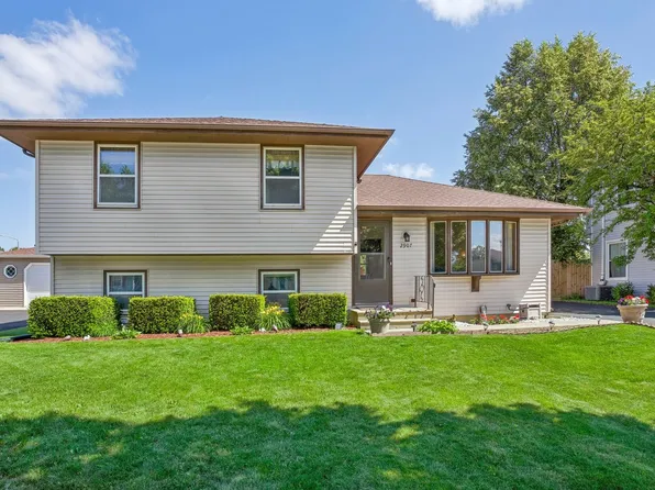 2907 Streitz Dr, Joliet, IL 60435