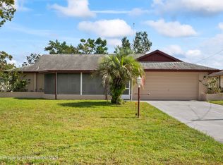 2296 Lake Forest Ave, Spring Hill, FL 34609