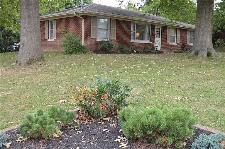 1st image of 126 Loch Lomond Dr
