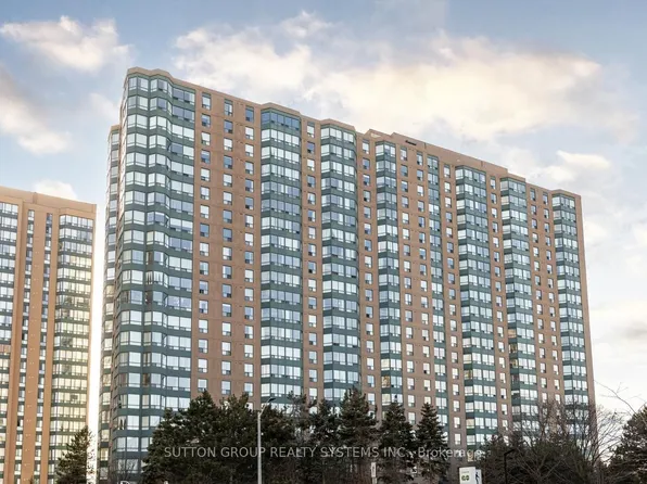 135 Hillcrest Ave, Mississauga, ON