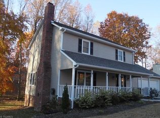 105 Brookleigh Ct, Trinity, NC 27370