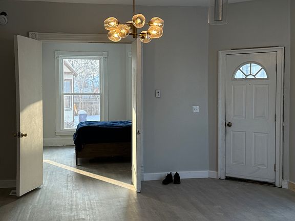 5th image of 6 Blackley Ct #2