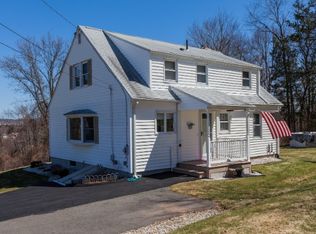 47 Breezy Knoll Rd, East Longmeadow, MA 01028
