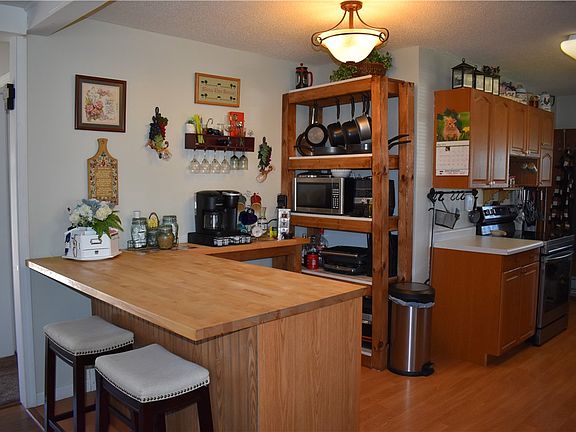 4th image of 1005 Cora Avenue