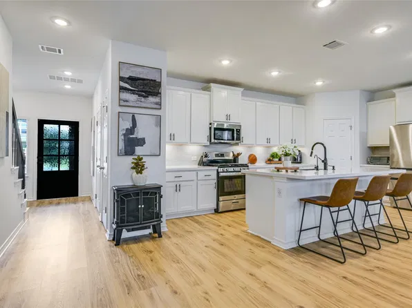 163 Longstraw Dr, Buda, TX 78610