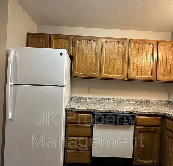401 50th St S #3 — Photo 16