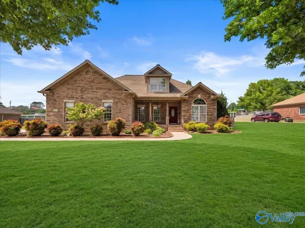 105 Patdean Dr, Huntsville, AL 35811