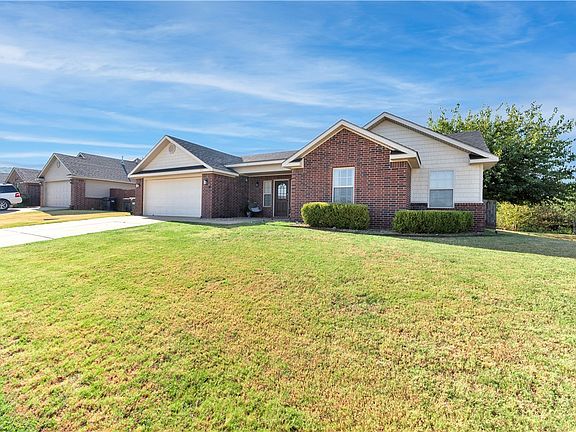 3rd image of 1141 Morgan Haley Ln