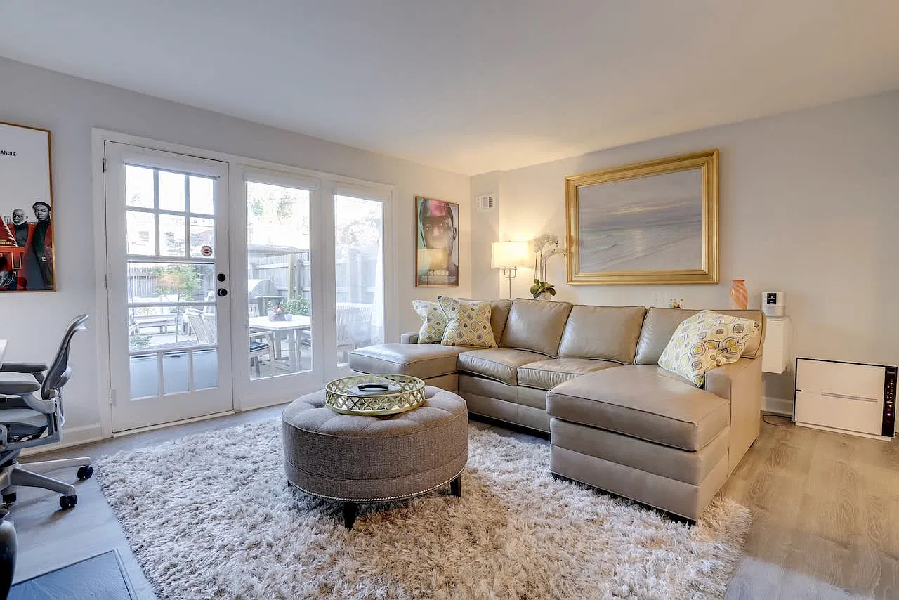 1 bed, 800 sqft, $3,500 — Photo 2
