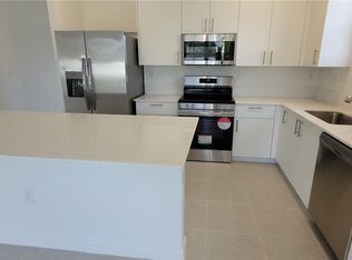 2355 SE 24th Ct #B, Homestead, FL 33035