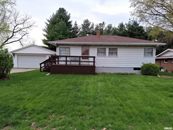 10 Willow Ct, Canton, IL 61520